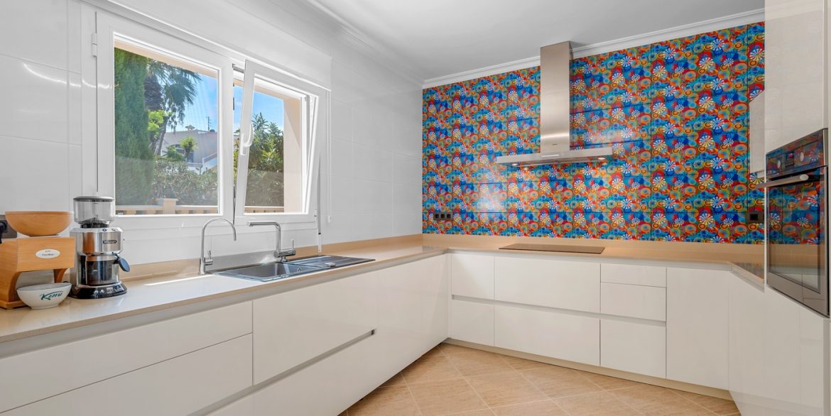 o_1j3dh8o8g1jkh1gb71kd314gat186e