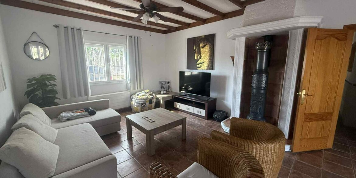 o_1j3gggthk1dlt135kup8f6n14spef