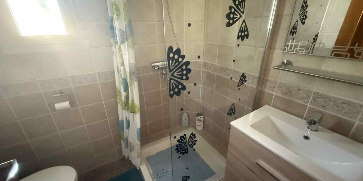 o_1j3gggthk1sgd18jel9gn7otf9ee