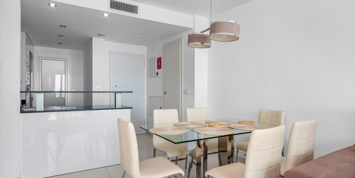 o_1j6aqlghg12i810ur1sm3s5611bu3j