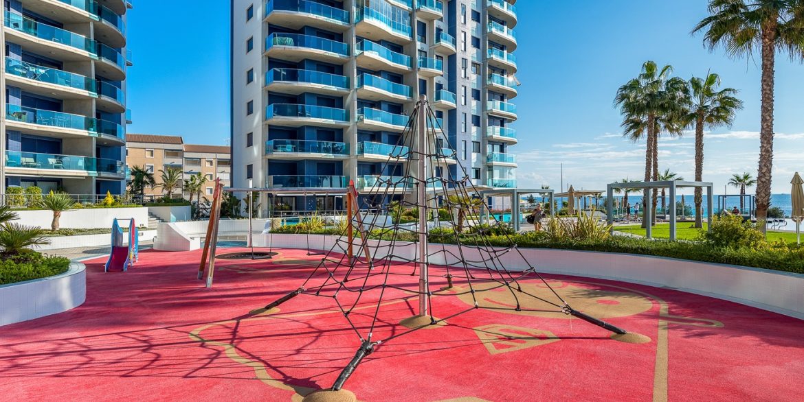 o_1j6aqlghg1a64gidq0o1i1v1si73v