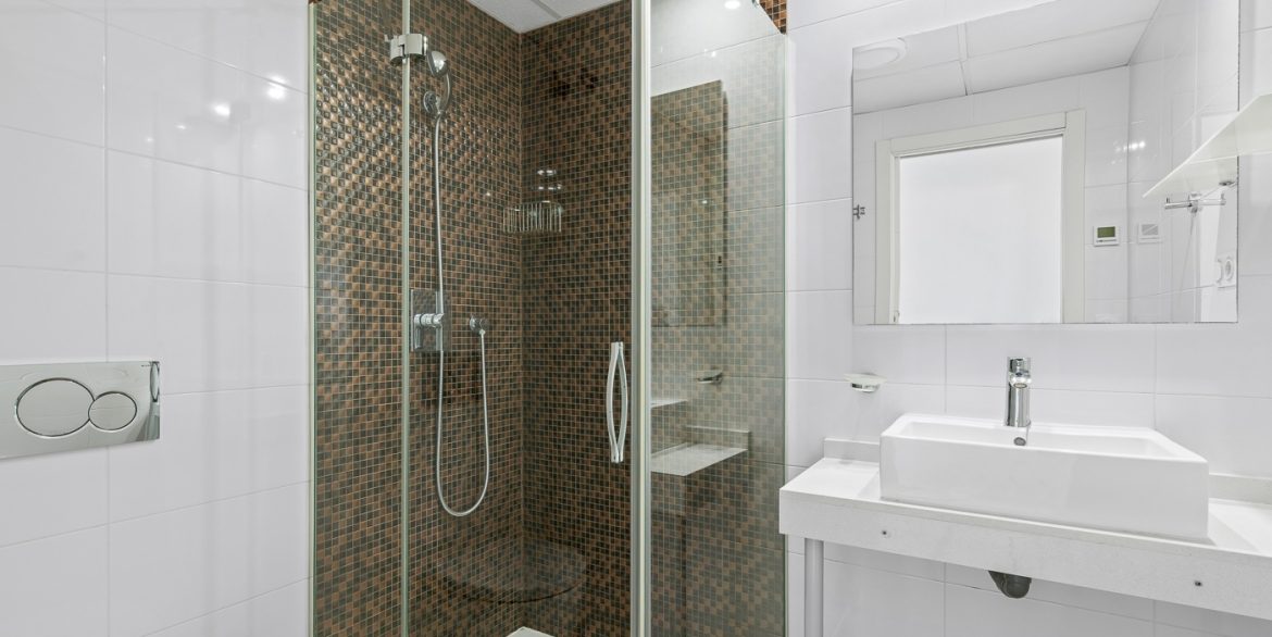 o_1j6aqlghghbme3a484ff71v0n3s