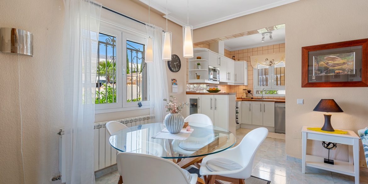 o_1j6ddk1e010rm1gndd2v15jl1sbc42