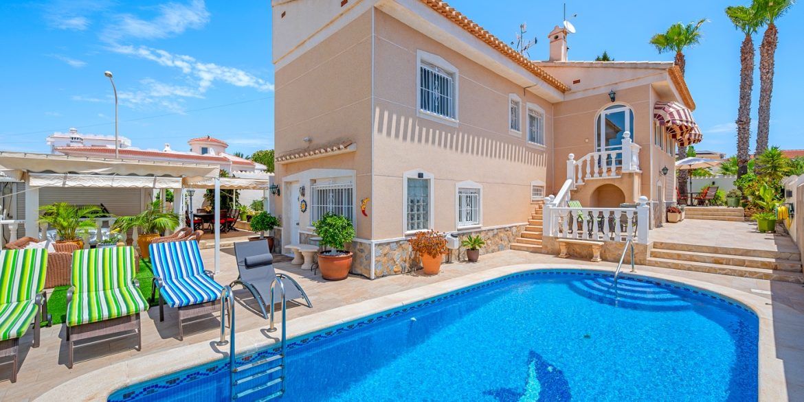 o_1j6ddk1e018h539n4im1v9lq9v3b