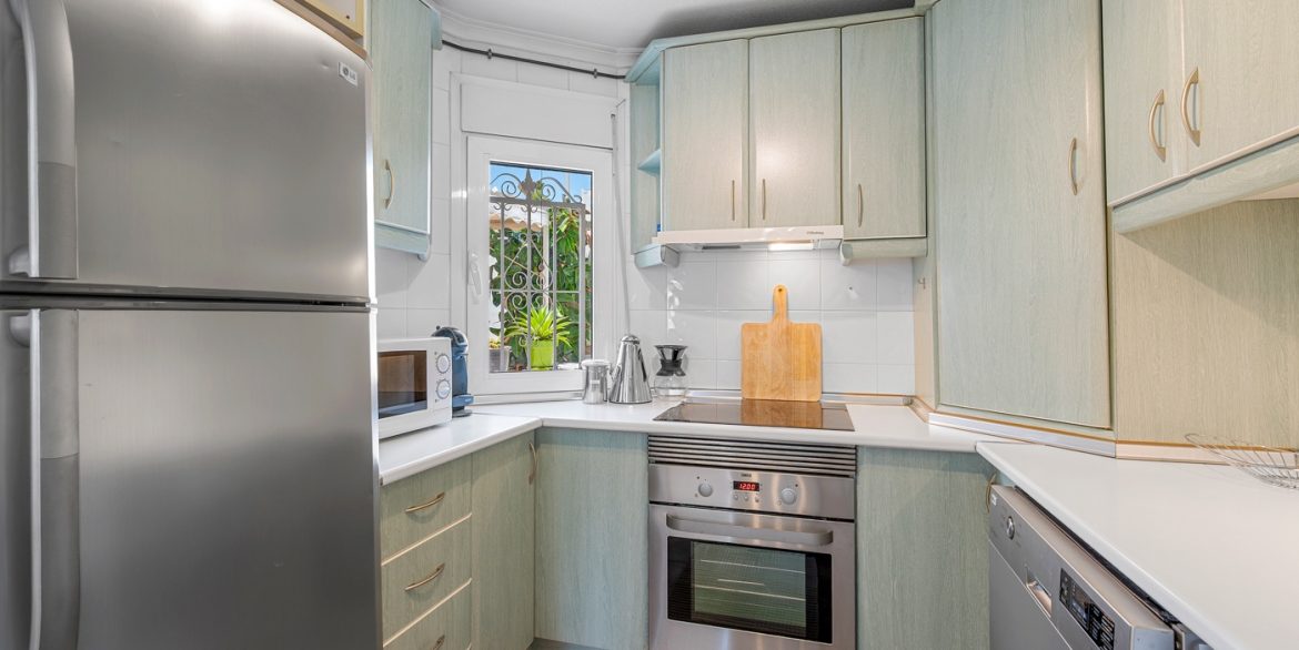 o_1j6ddk1e01dgmasmh1r16f5sm33r