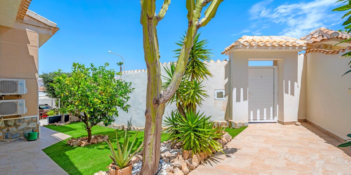 o_1j6ddk1e0dcgkm04hssbo15sd31