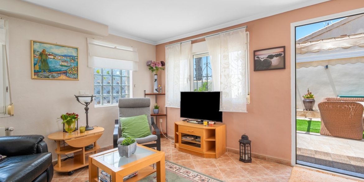 o_1j6ddk1e0krg1qh47hm1gnb1bd3k