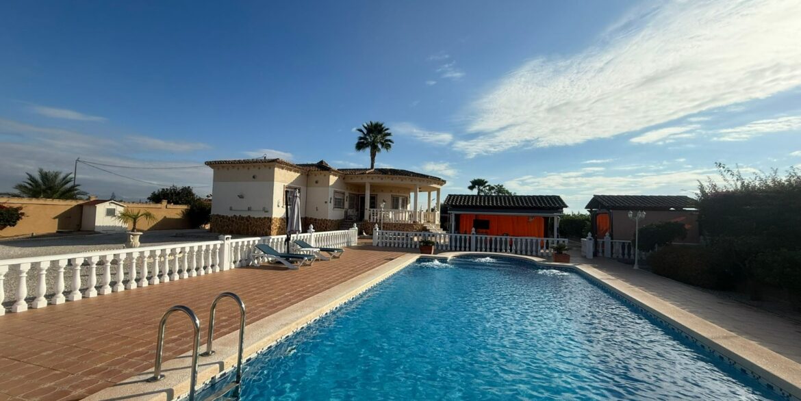 o_1j6fsr4ftmmg8rcgolmqm1vl33v