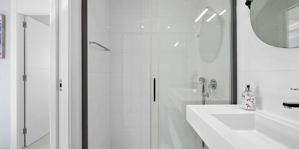 o_1j80l3sep8e1te2193t1q9o1sqv2p