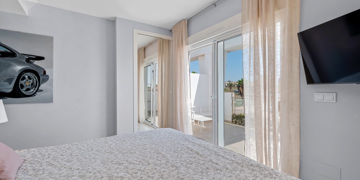 o_1j80l3seq15ehnq8170ifbvelp35