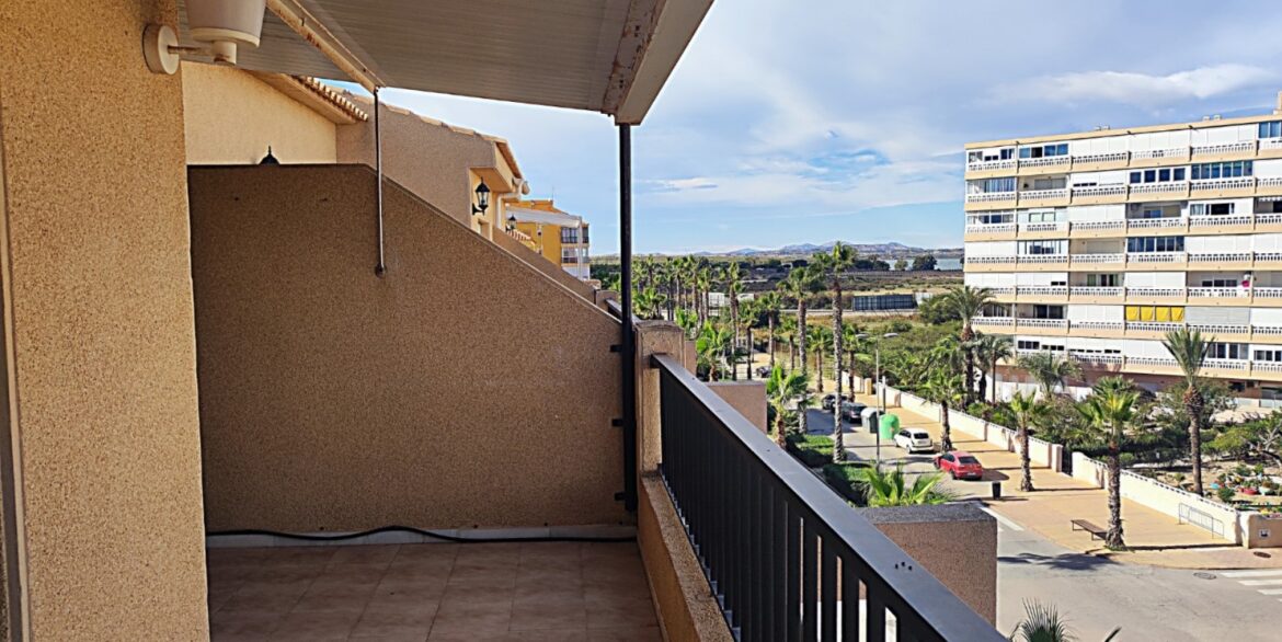 o_1j80moglu1833glnu941s6thph28