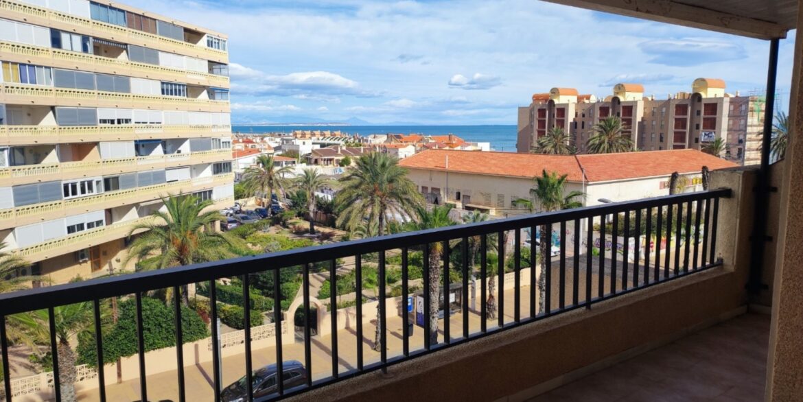 o_1j80moglu1ecgglfc9doujdfk25