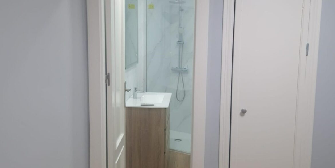 o_1j8362umr11o21sip106hfcu1dcn2c