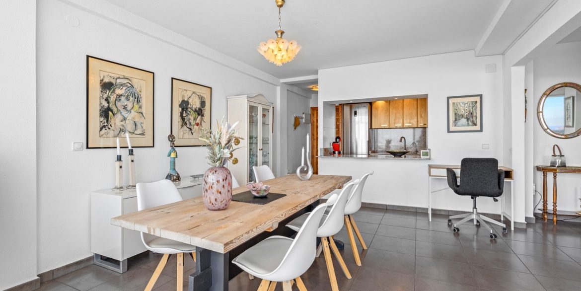 o_1j837rerv1fjnuehnqdqf312c942