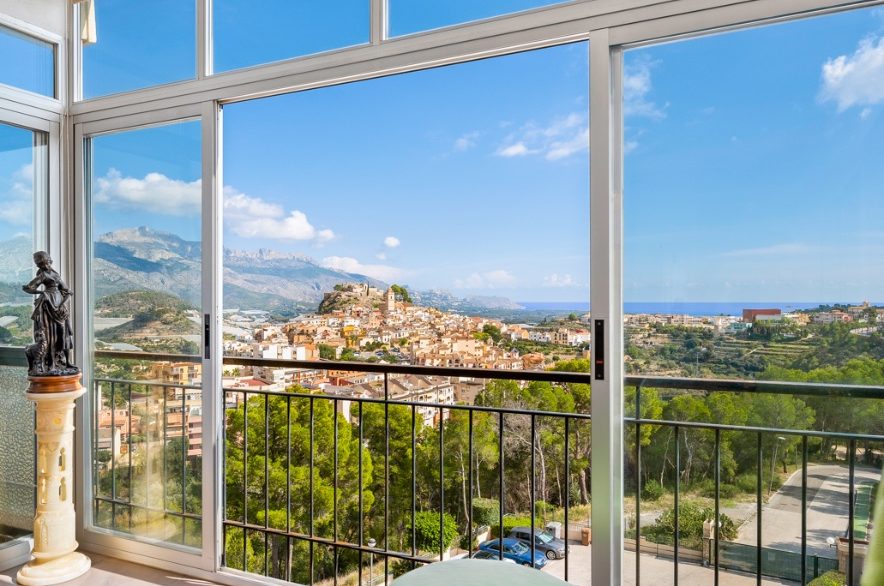 o_1j837rerv1vljs0v180ios7p7b41