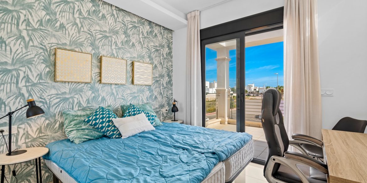 o_1j85ktkto1eu41bvo1ou91oujsmd3o