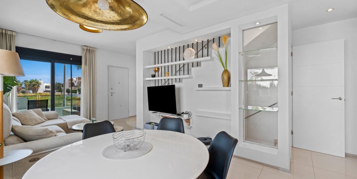 o_1j85ktktok8j6qkdea1v4n1p8c3a