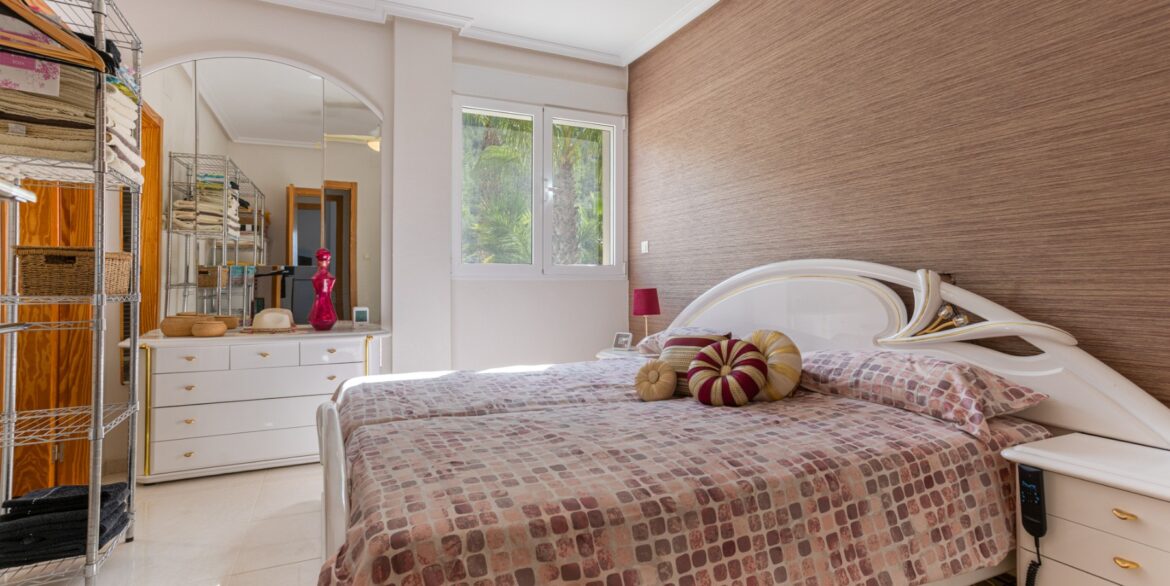 o_1j882p0n81ed11us9hlh1pgm10oj3r