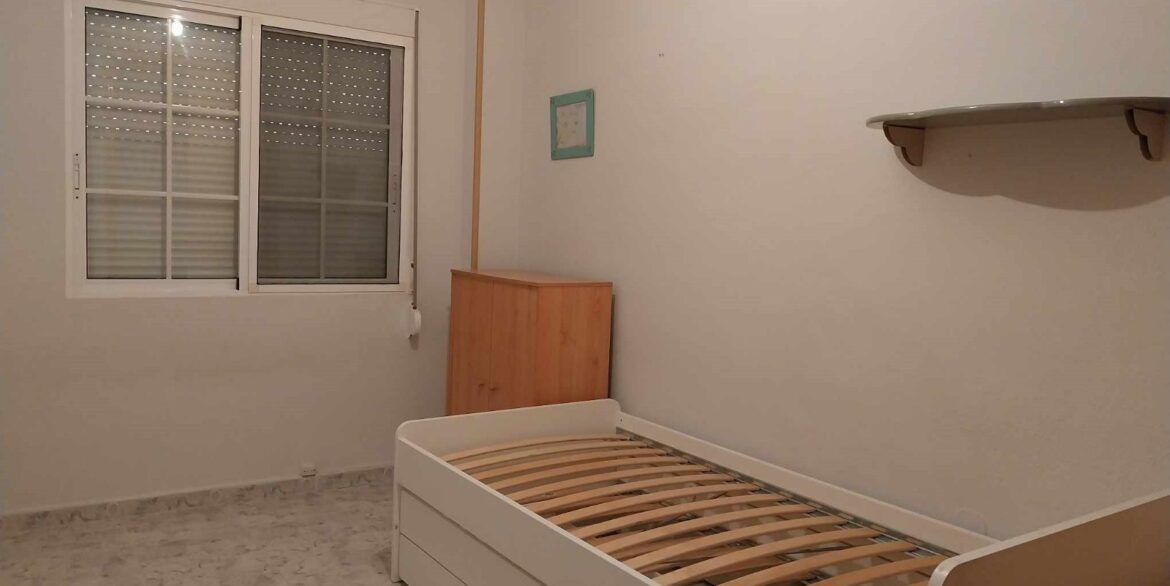 o_1j8t0vvar12fr1hip1a61fkatos2c