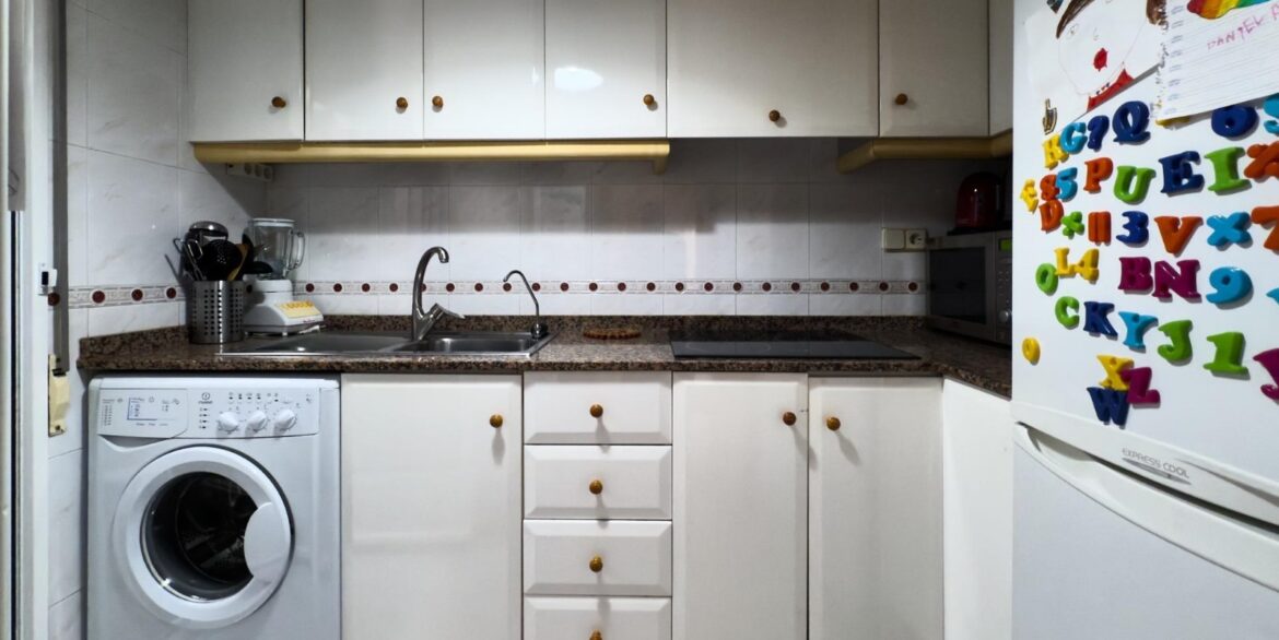 o_1j8t0vvar19s18p21ob1bnl1ifa2o