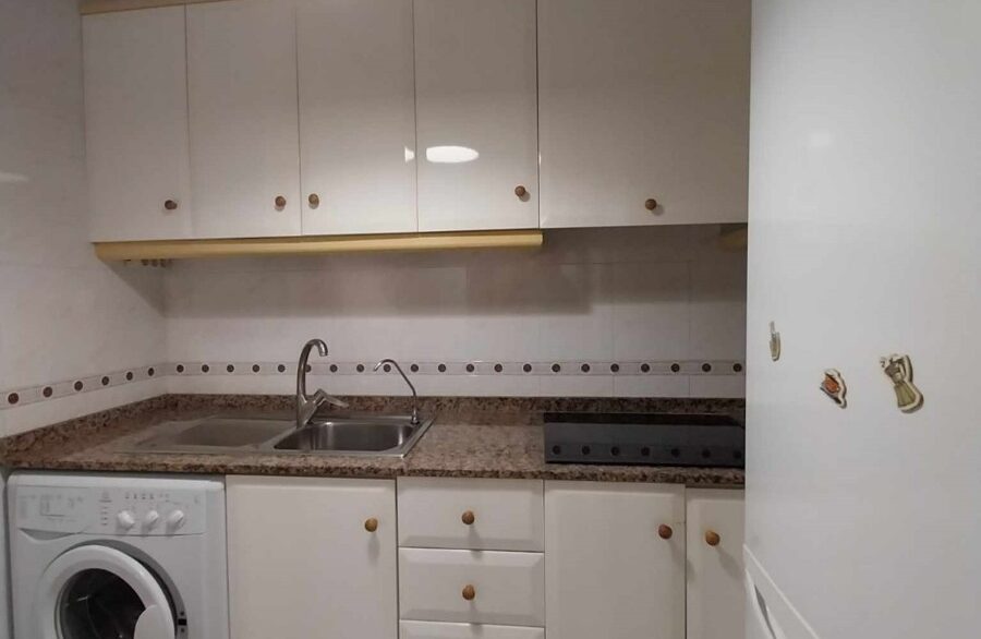 o_1j8t0vvar930kt14d9pd9hrq2e