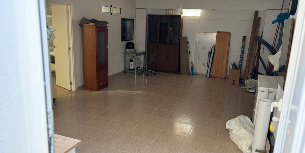 o_1j9f8saqt1eop11lo1b0t99thfg46