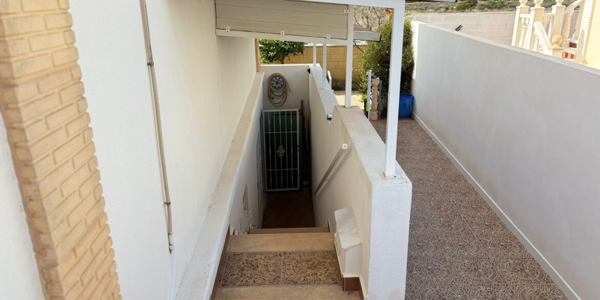 o_1j9f8saqtderog518idvjpq6l48