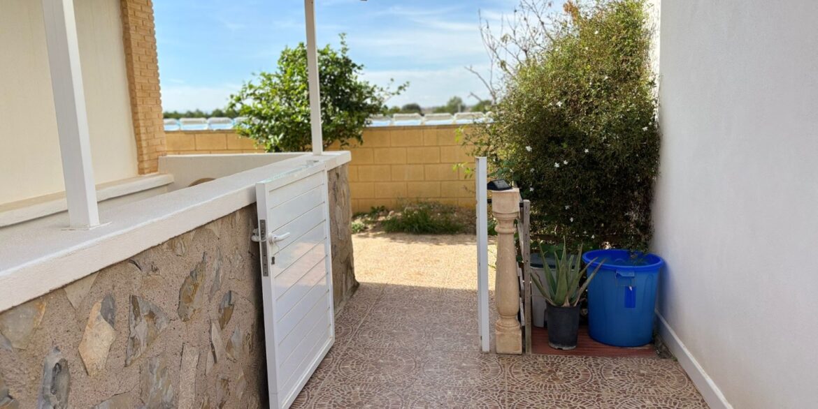 o_1j9f8saqujee18jj12ad74h10g5a