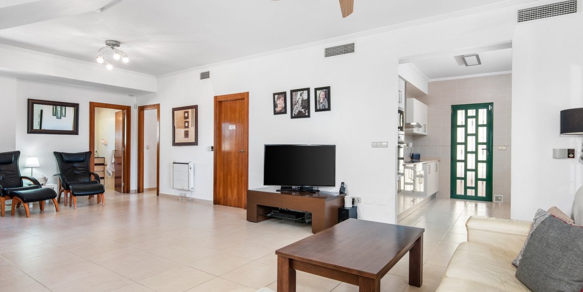 o_1ja0ukjtq121chs31s7bqpp1nvn2s