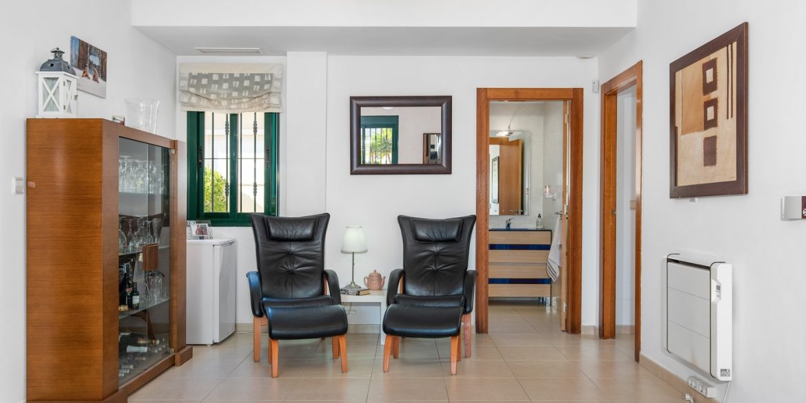 o_1ja0ukjtq1ipmi1106m1vjc14472r