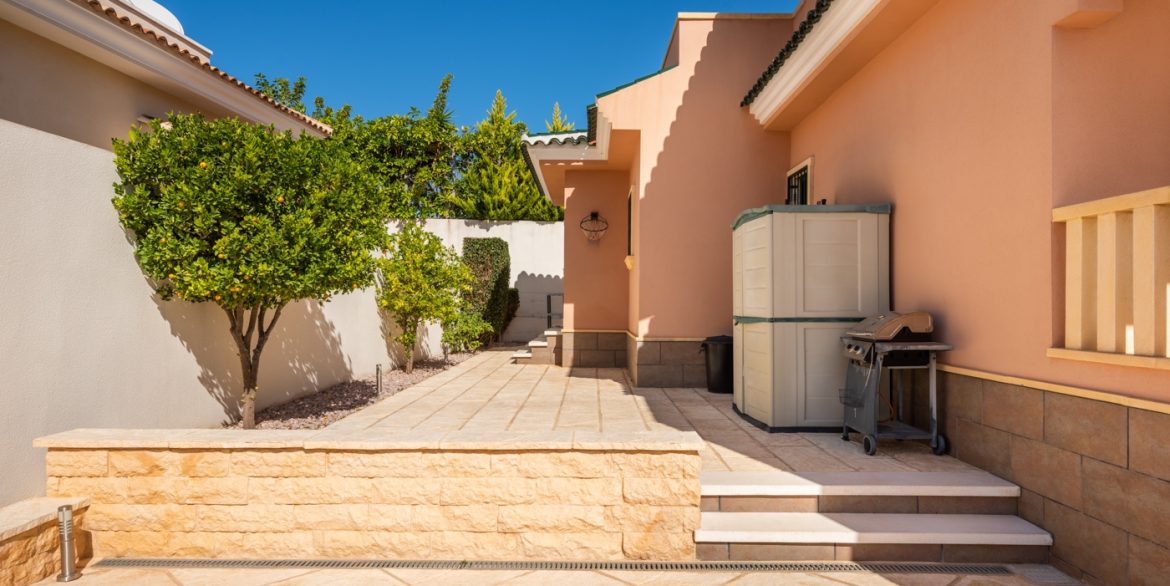 o_1ja0ukjtq3mttic12vu2ujq743a