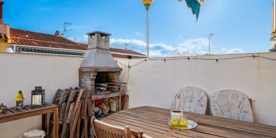 o_1jabahs9j1efe108g1shf1ghigau27