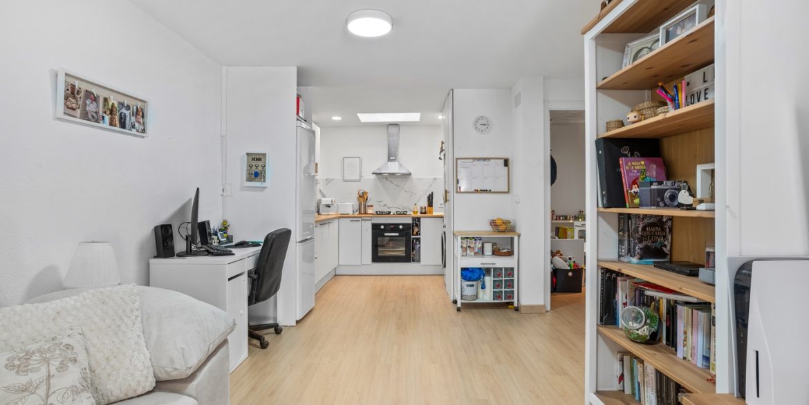 o_1jabahs9jjujoq16si1q0617cp2l