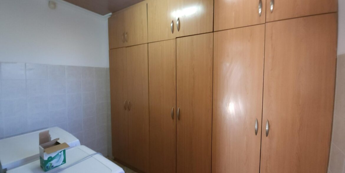 o_1javnjdfa1qmkvrosk3mpp10u13b