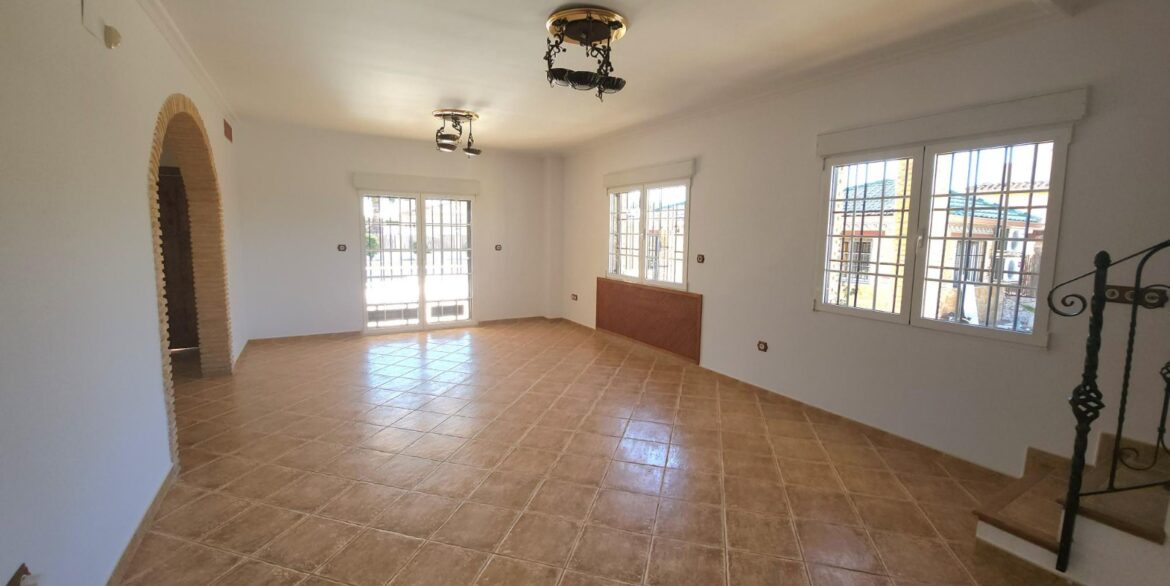 o_1javnjdfa22sk4e18e0qrsvt33c