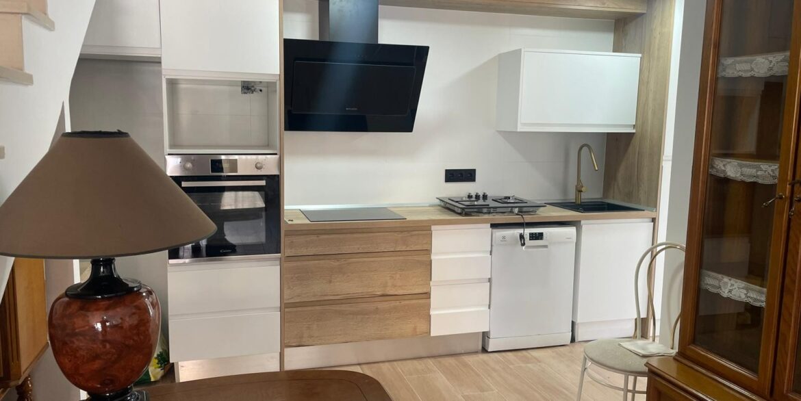 o_1javqp7f21j241m1oak47fi1jip22