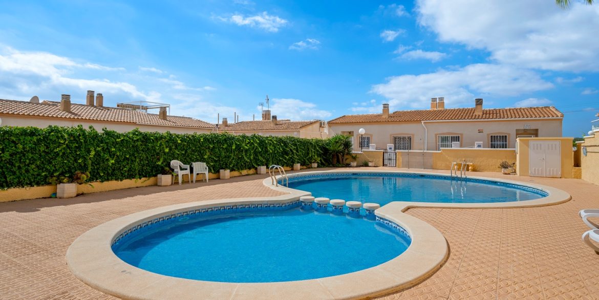 o_1jb000h5314h712vg1l7i1lsr19g864