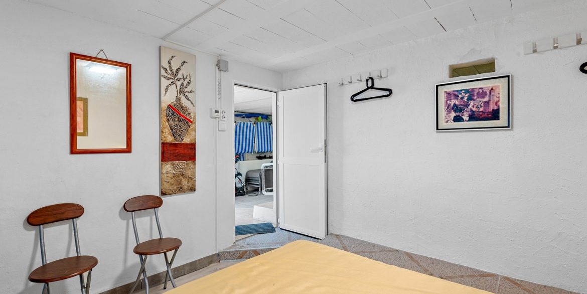 o_1jb000h531hbu1o2611mf4bf1mi5t