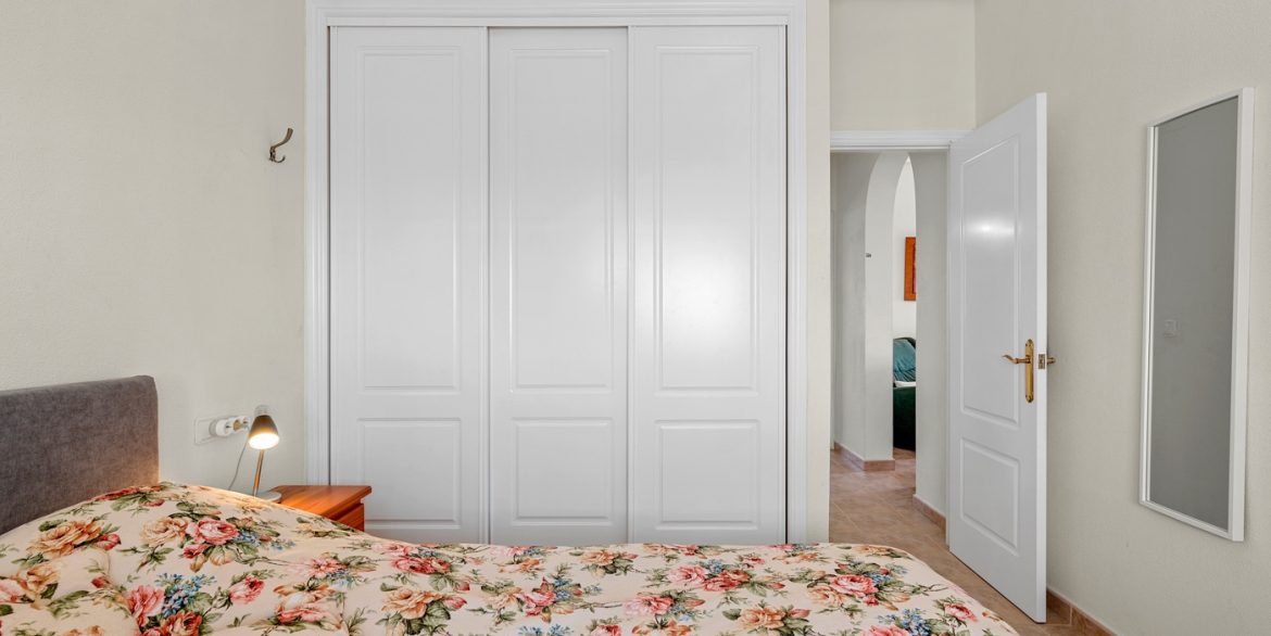 o_1jb000h53r151ra01gka13gk1va16f