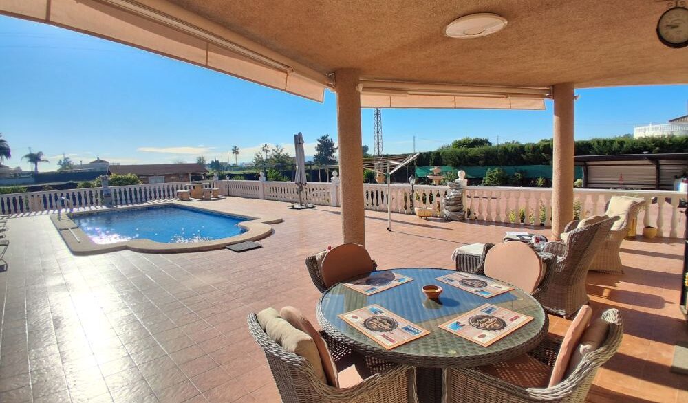 o_1jbkidj9arrlgd1tk41vbc1lbo33