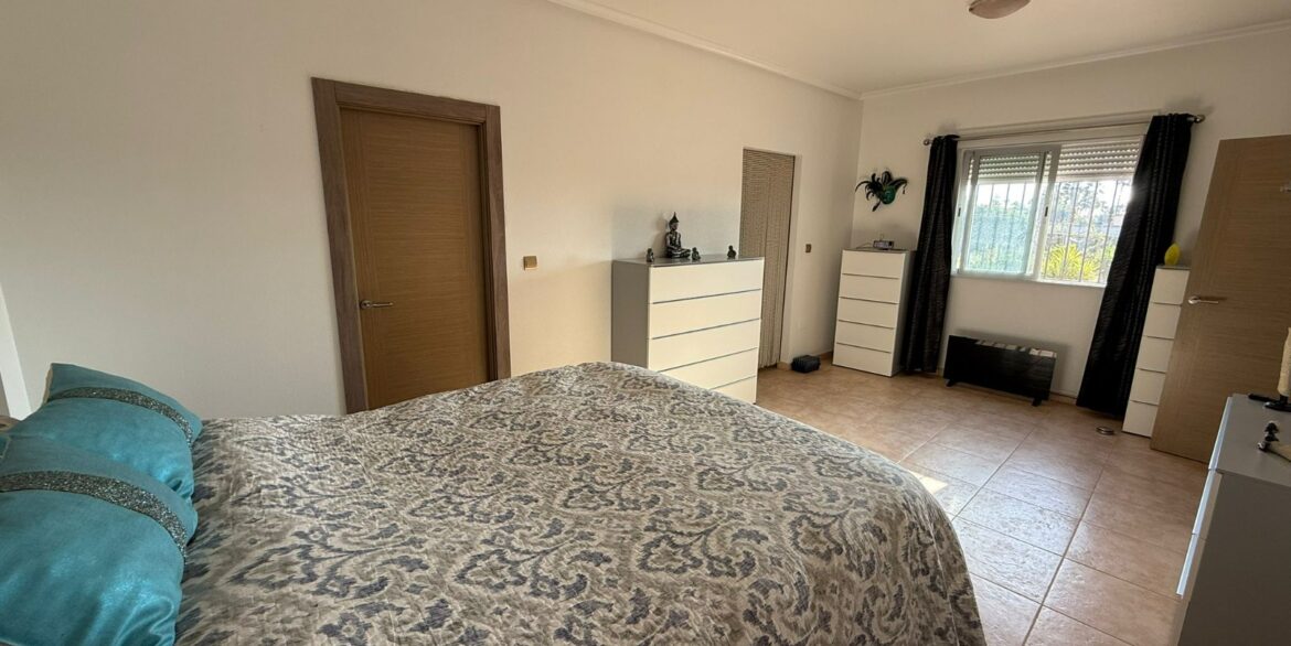 o_1jc4aiaq31md51b5g1k80vu373a34