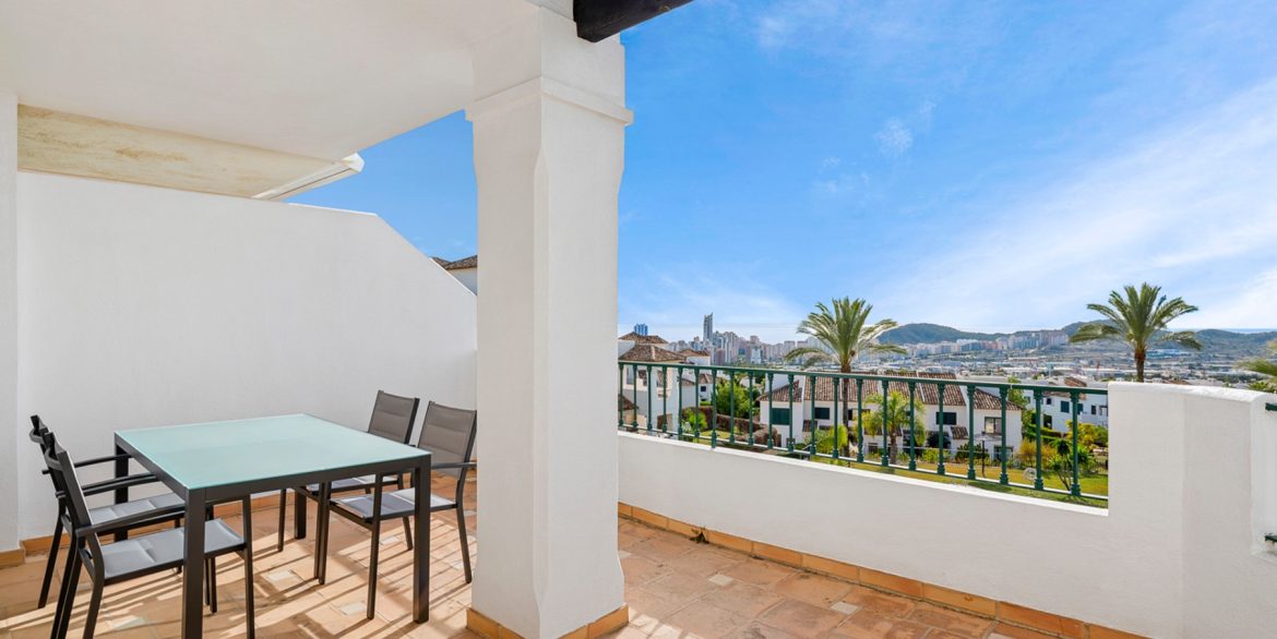 o_1jcki67vk1ce81rdf3e4l8dlc52o