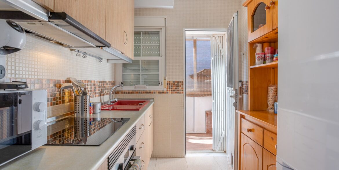 o_1jcr5mqlt1k219b01tu9o9u1a7039