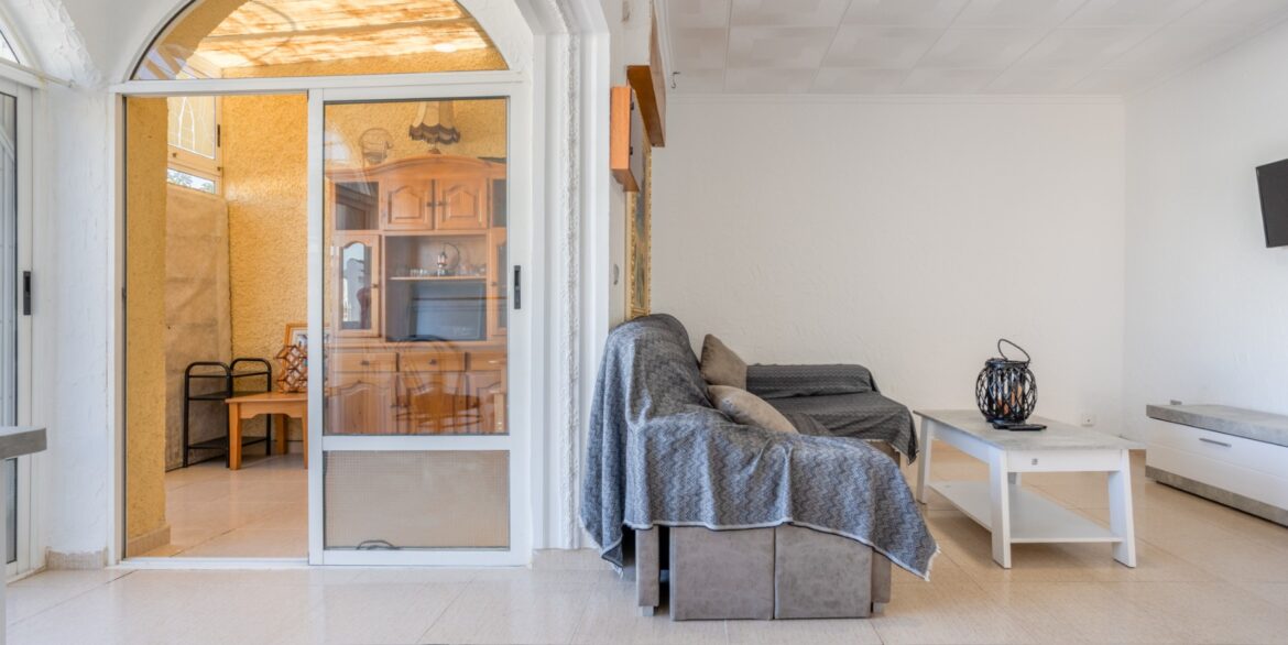 o_1jcr5mqltoup16c318mlt34agu3c