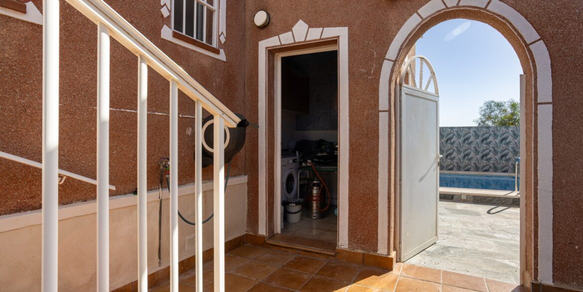 o_1jcr5mqltovn189d1au316qn5640