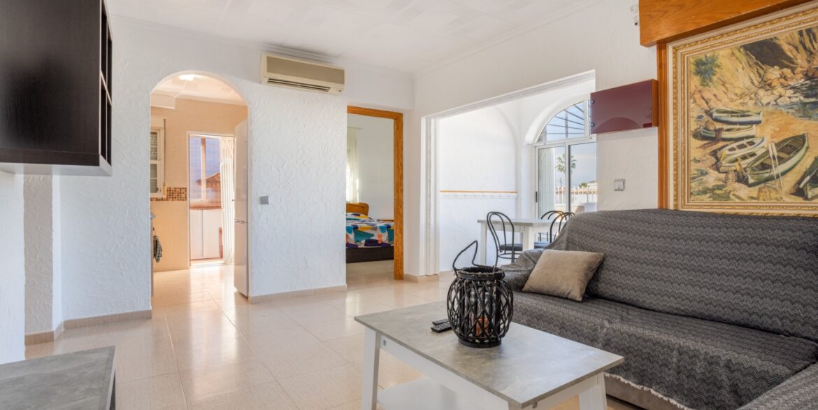 o_1jcr5mqltssi6if1fhhuit7oa3g