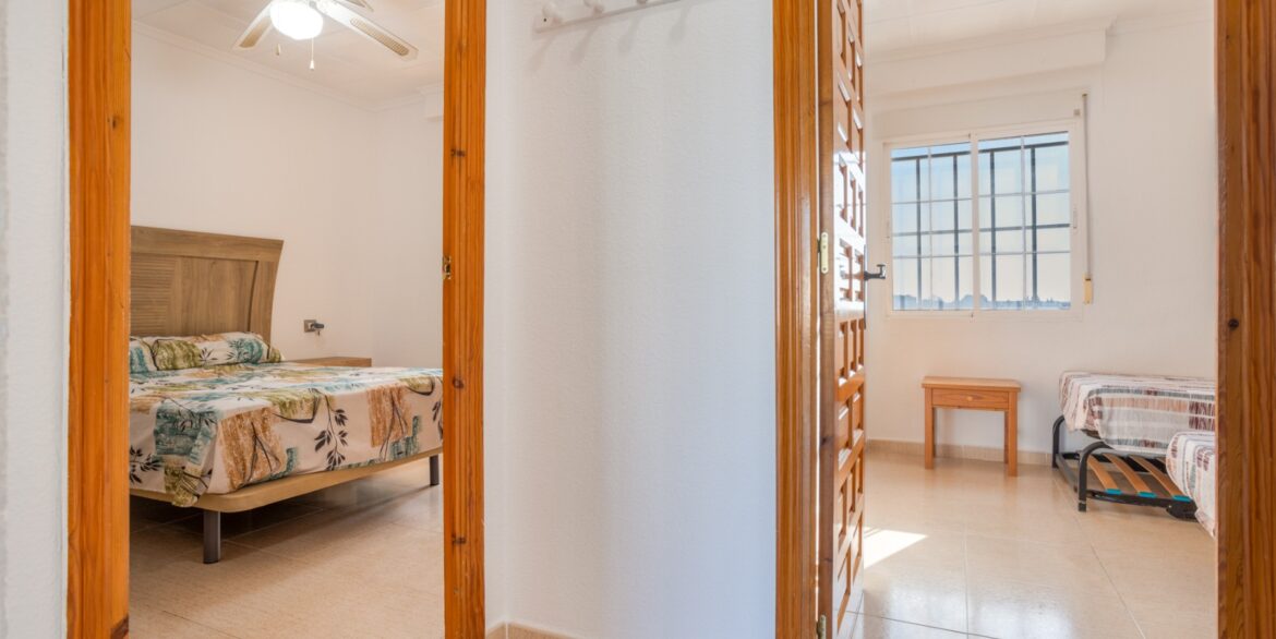 o_1jcr5mqltujqola1gqh15hf141i3m