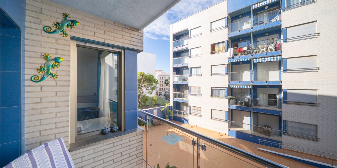 o_1jd595qq71u1bjd3ppecj2e3k2g