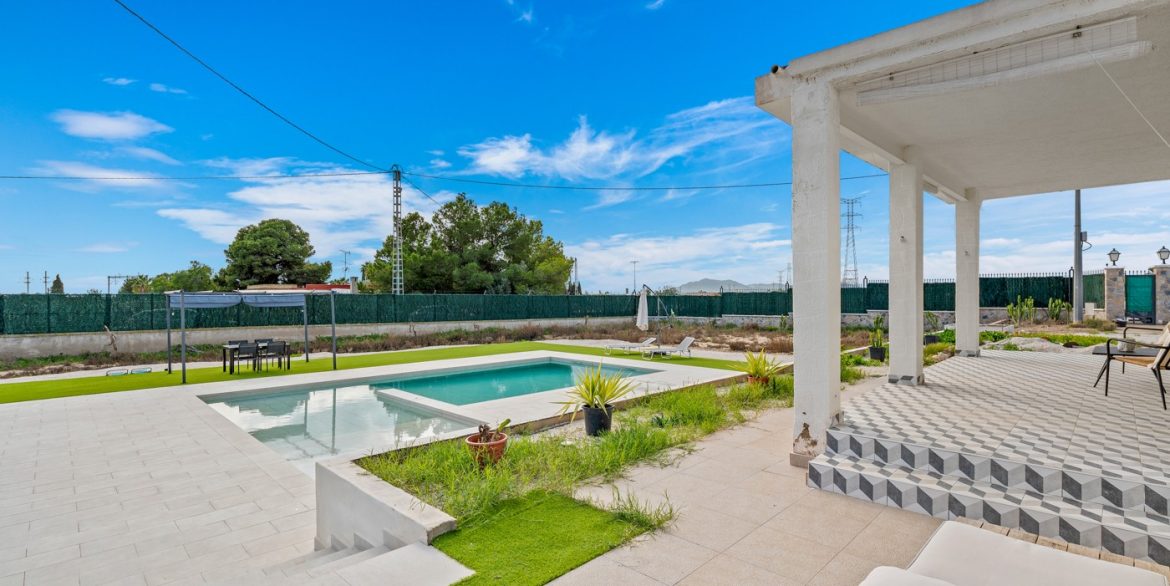 o_1je7lv8jb6hch971me9gla8li3j