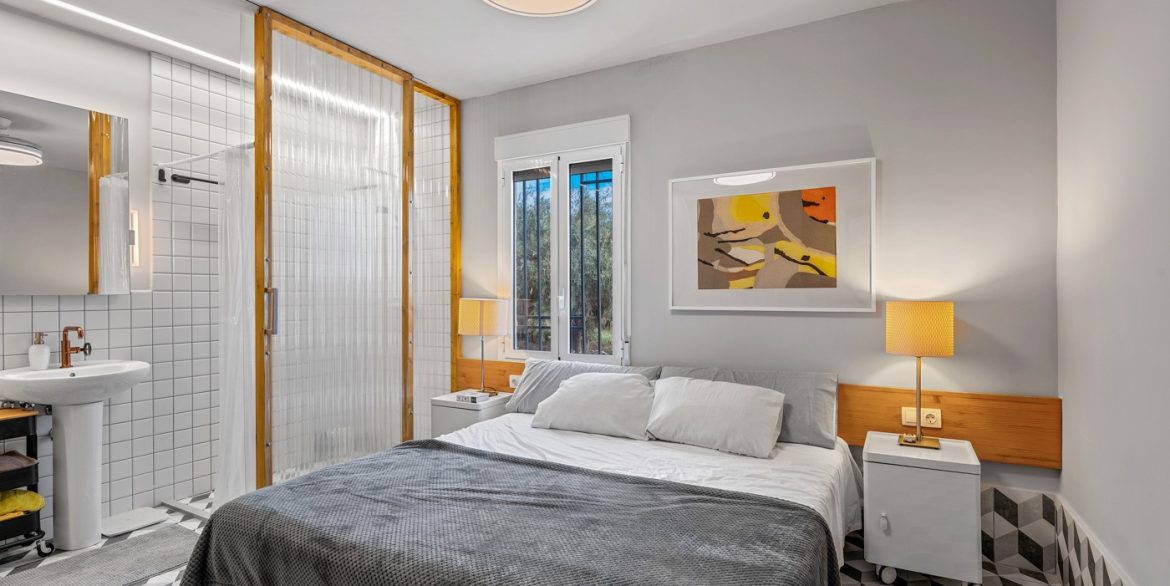 o_1je7lv8jb8bb118v4brah716bg40